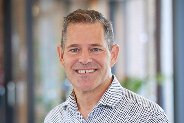 Douglas Isbister Credin