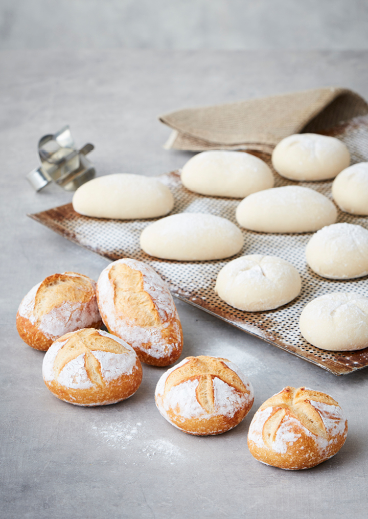 Baking bread from Credin