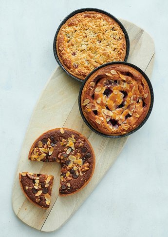 Lækre tærter med frugt og crumble